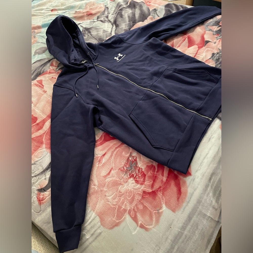 Under Armour Essential Fleece Hoodie!